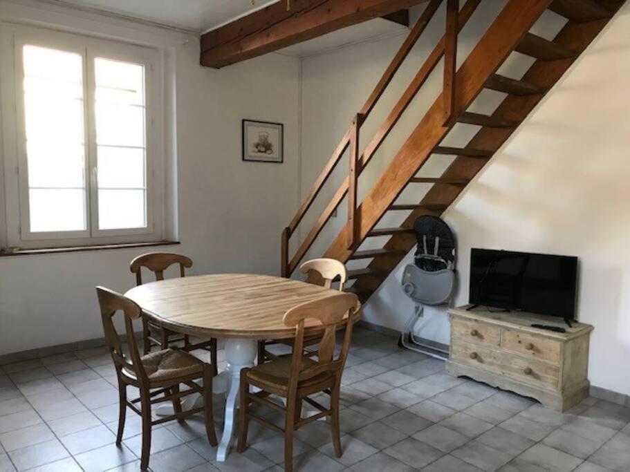 Agreable Maison De Village Léran Eksteriør billede